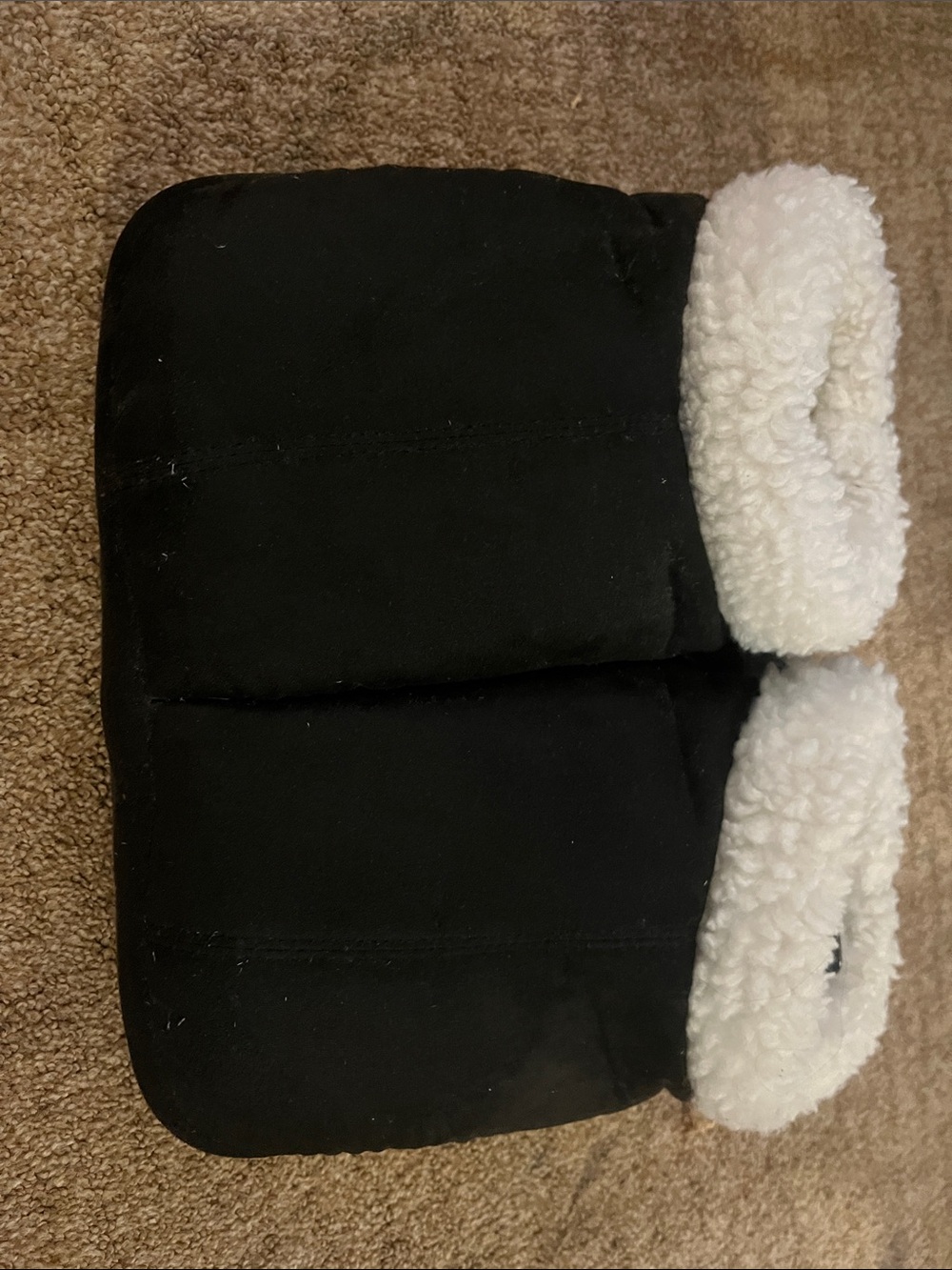 Foot warmer/massager